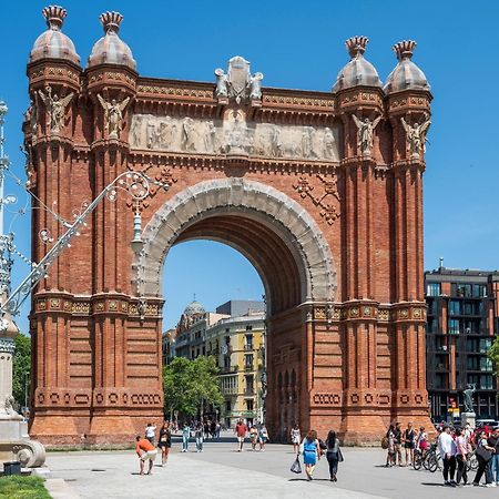 Aspasios Arc De Triomf Apartments Barcellona Esterno foto